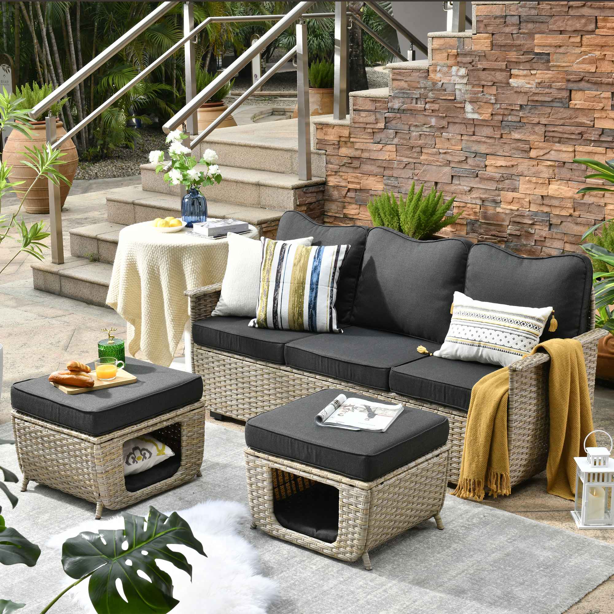 Natural Rattan vs. PE Wicker: Which is Best for Outdoor Patio Furniture?