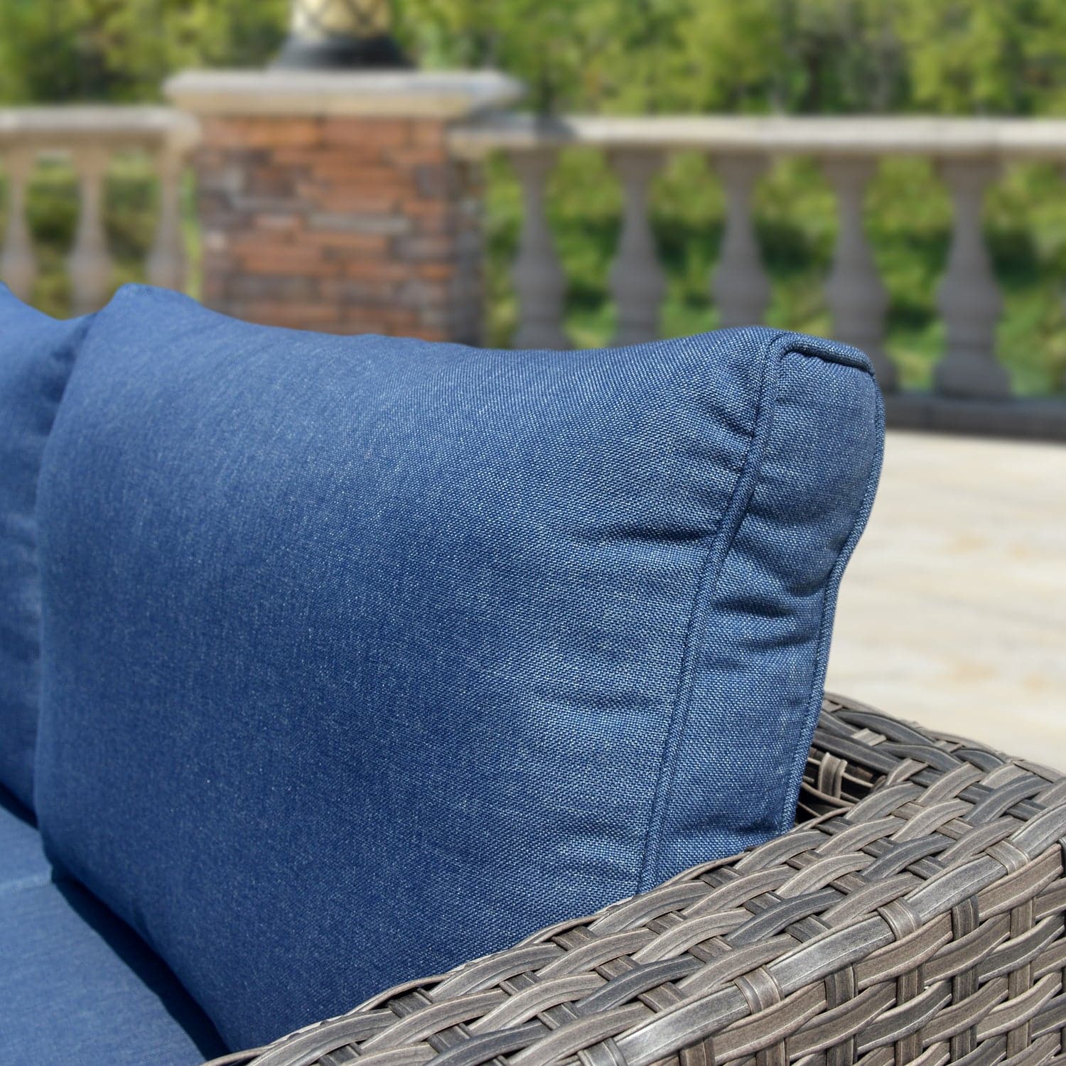 Outdoor wicker best sale furniture without cushions